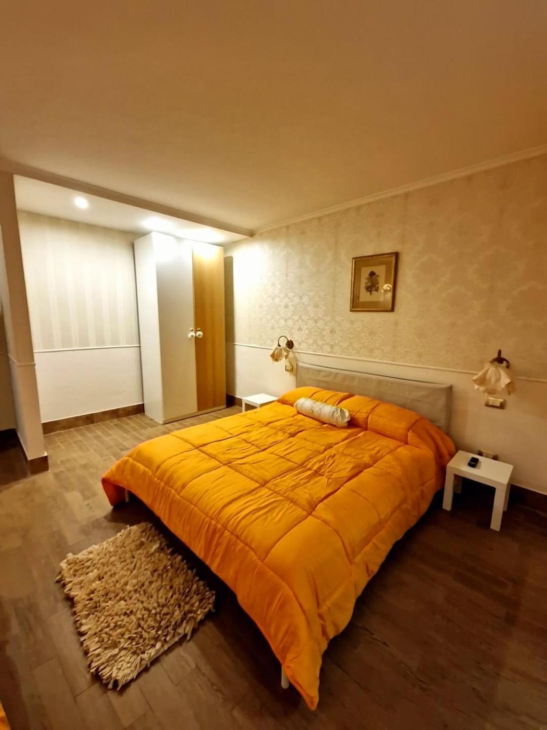 Apartment Fuga A Naples
